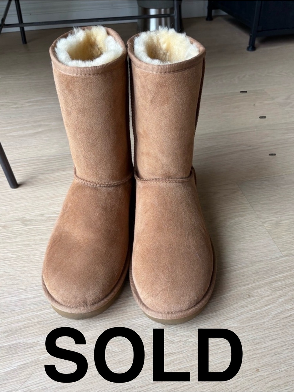 UGG Classic short Shearling Lined Men’s Boots - Chestnut